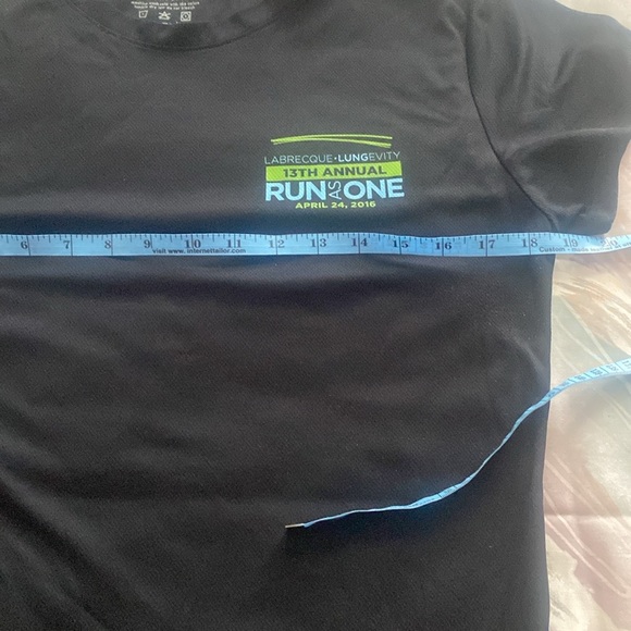 NYRR Run as One micro polyester women’s running shirt. Black - Picture 4 of 8